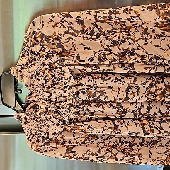 💕JOIE💕 Chelsse Short Sleeve 100% Silk Blouse Top ~ Pale Mauve Print L NWT - Picture 9 of 15